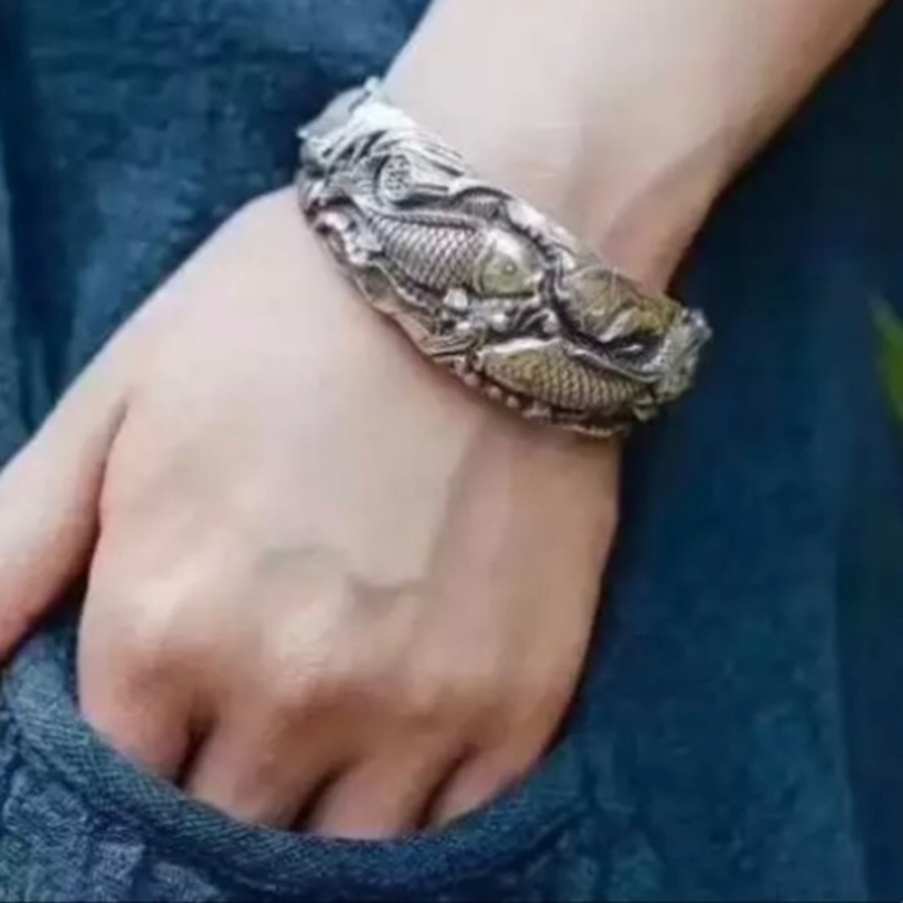 Plenty of fish in the Sea bangle bracelet